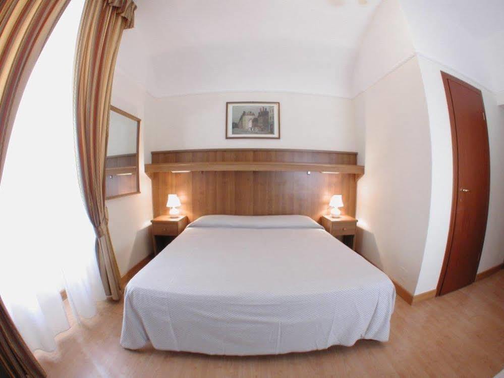 Hotel Altavilla 9 Rome Buitenkant foto